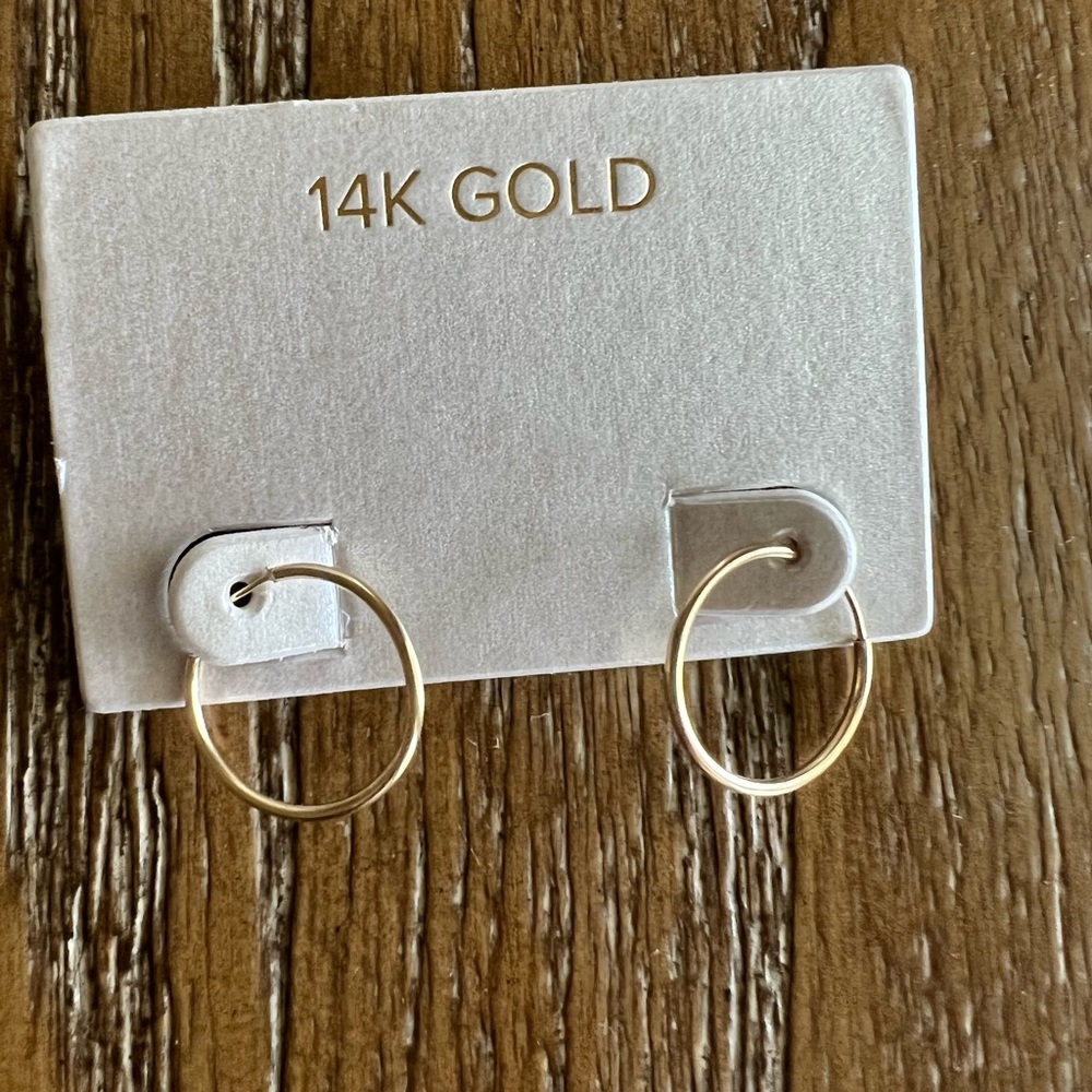 14k yellow gold hoop erring